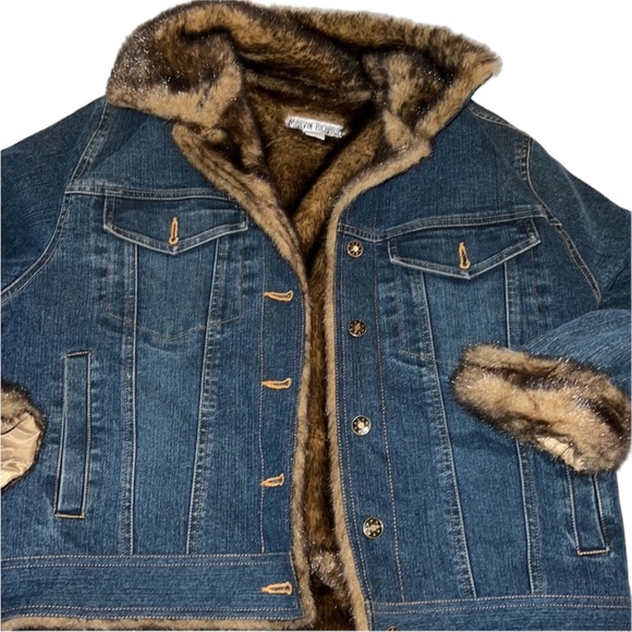 Denim jacket size‎ M gently used log(80A) - Picture 1 of 3